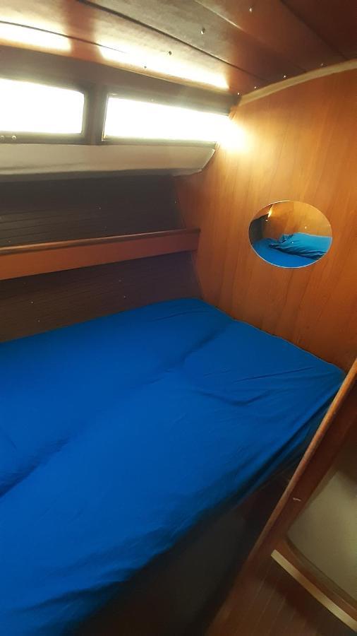 Bed & Boat Brezza Del Mare Hotel Viareggio Ngoại thất bức ảnh
