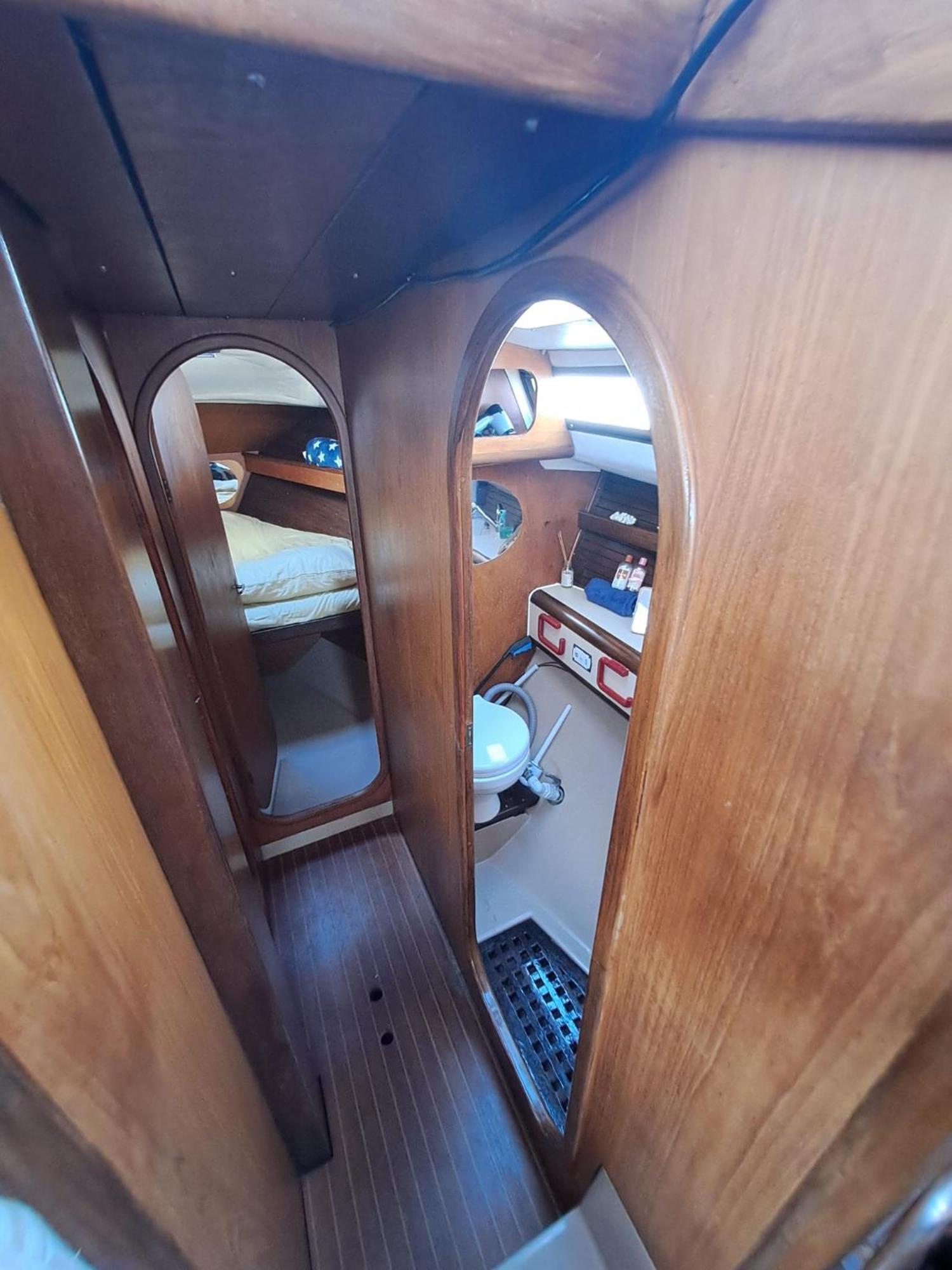 Bed & Boat Brezza Del Mare Hotel Viareggio Ngoại thất bức ảnh